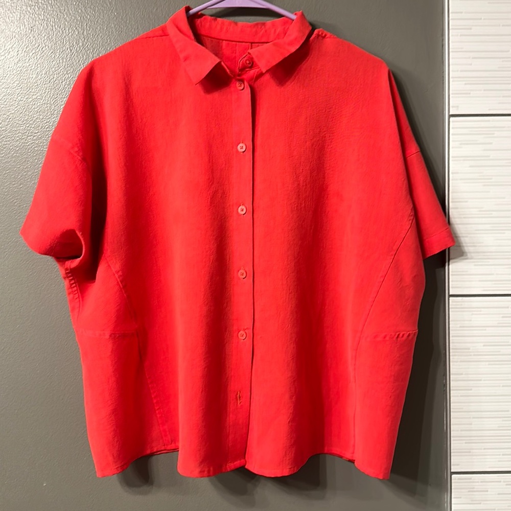 lululemon athletica Red Button-Up Top